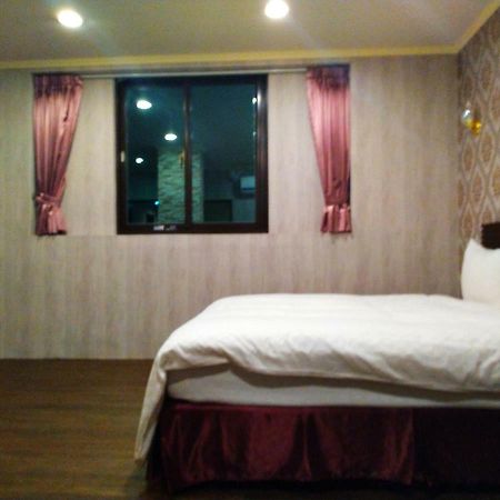 Отель 欣悅商務旅店 Тоуфэнь Экстерьер фото
