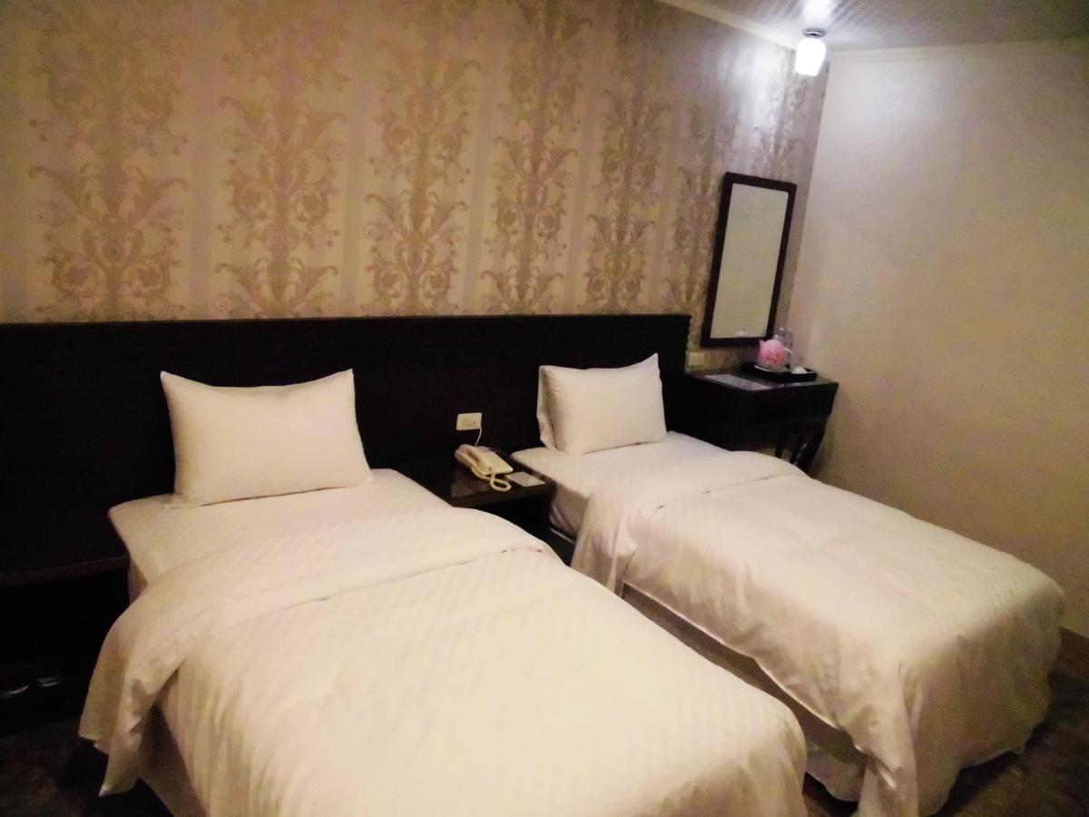 Отель 欣悅商務旅店 Тоуфэнь Экстерьер фото